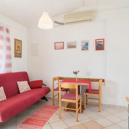 Marija - 40 M From Beach