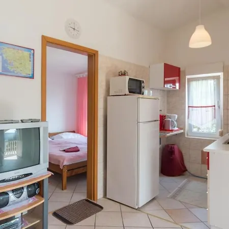 Apartment Marija - 40 M From Beach Rogoznica (Sibenik-Knin)